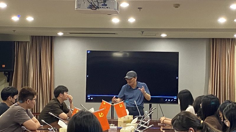 类型分类：了解不同背景布的特点
